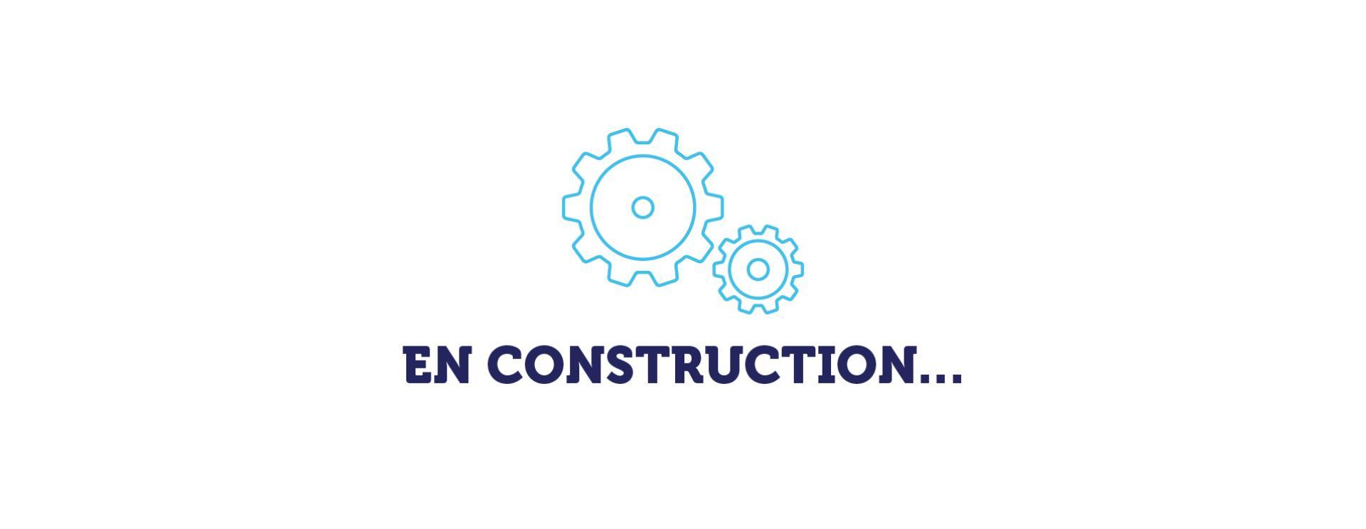 illustration de rouages bleu clair avec le texte en construction de couleur bleu foncé