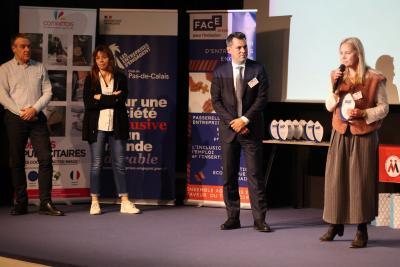 Agrandir l'image 8 sur 16, fenêtre modale