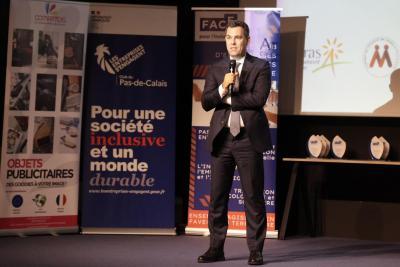 Agrandir l'image 11 sur 16, fenêtre modale