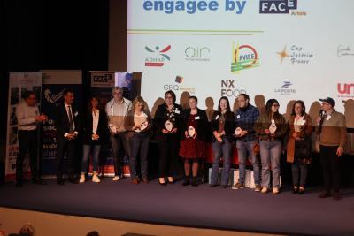 Agrandir l'image 15 sur 16, fenêtre modale