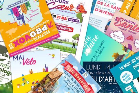 plaquettes de communication empilées les uns sur les autres